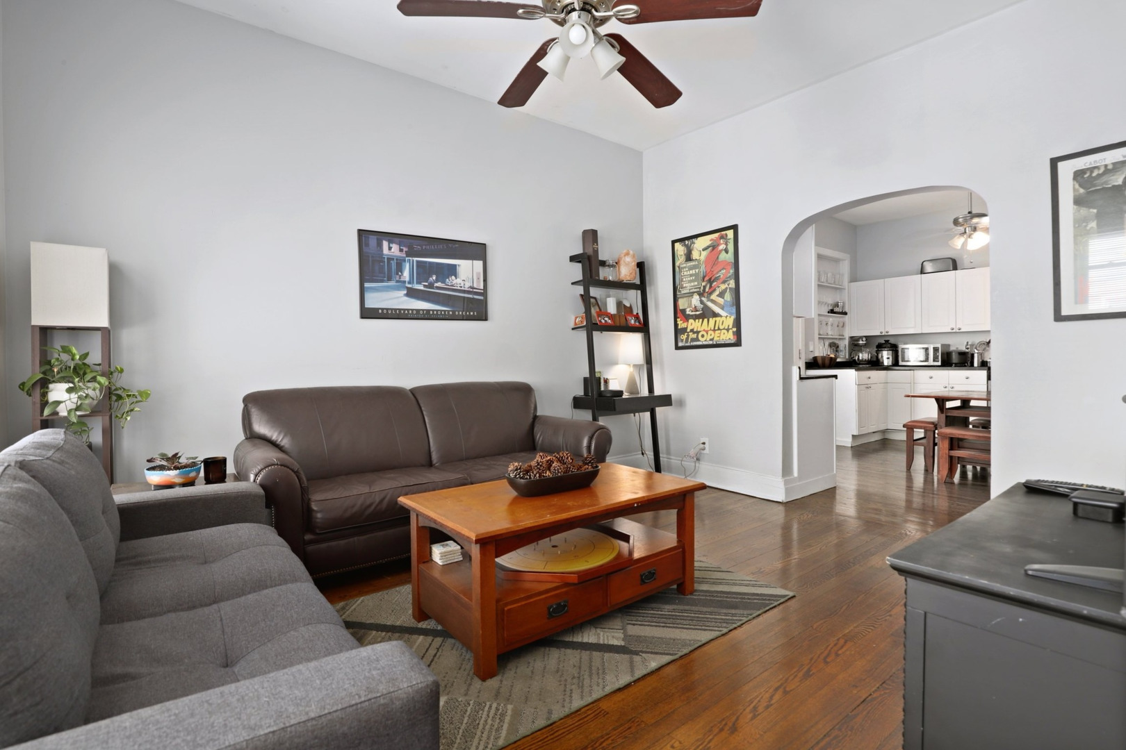3114 N Clybourn Avenue Property Photo 12