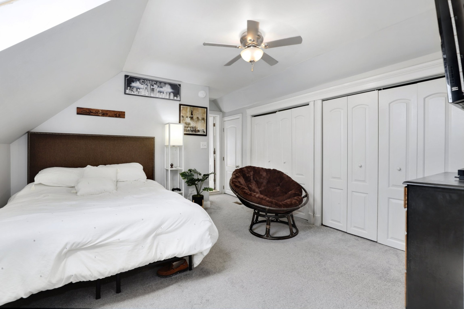 3114 N Clybourn Avenue Property Photo 16