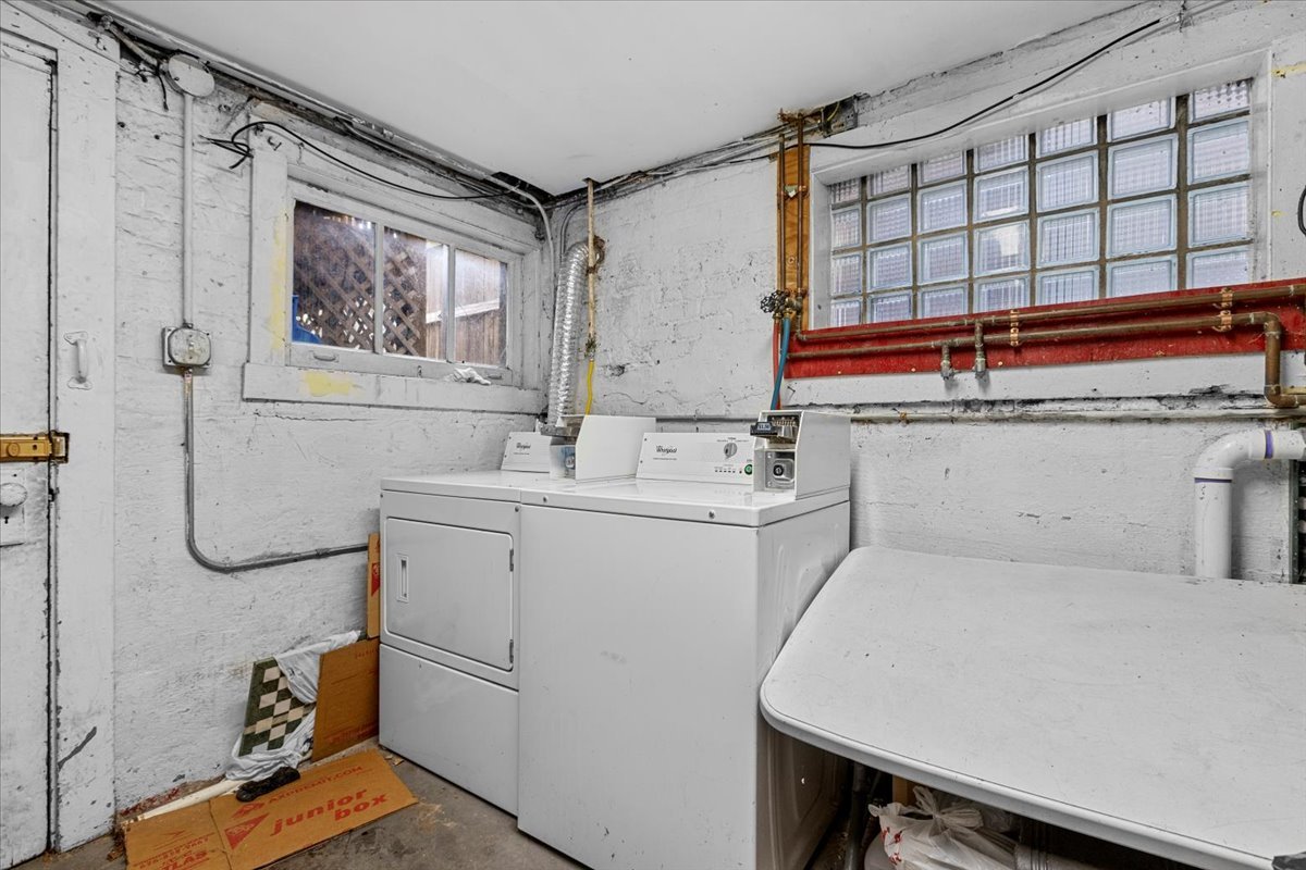 5936 N Campbell Avenue Property Photo 18