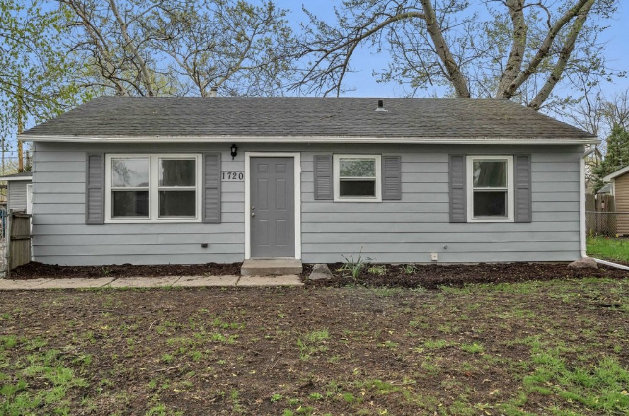 1720 Hosmer Ln Property Photo