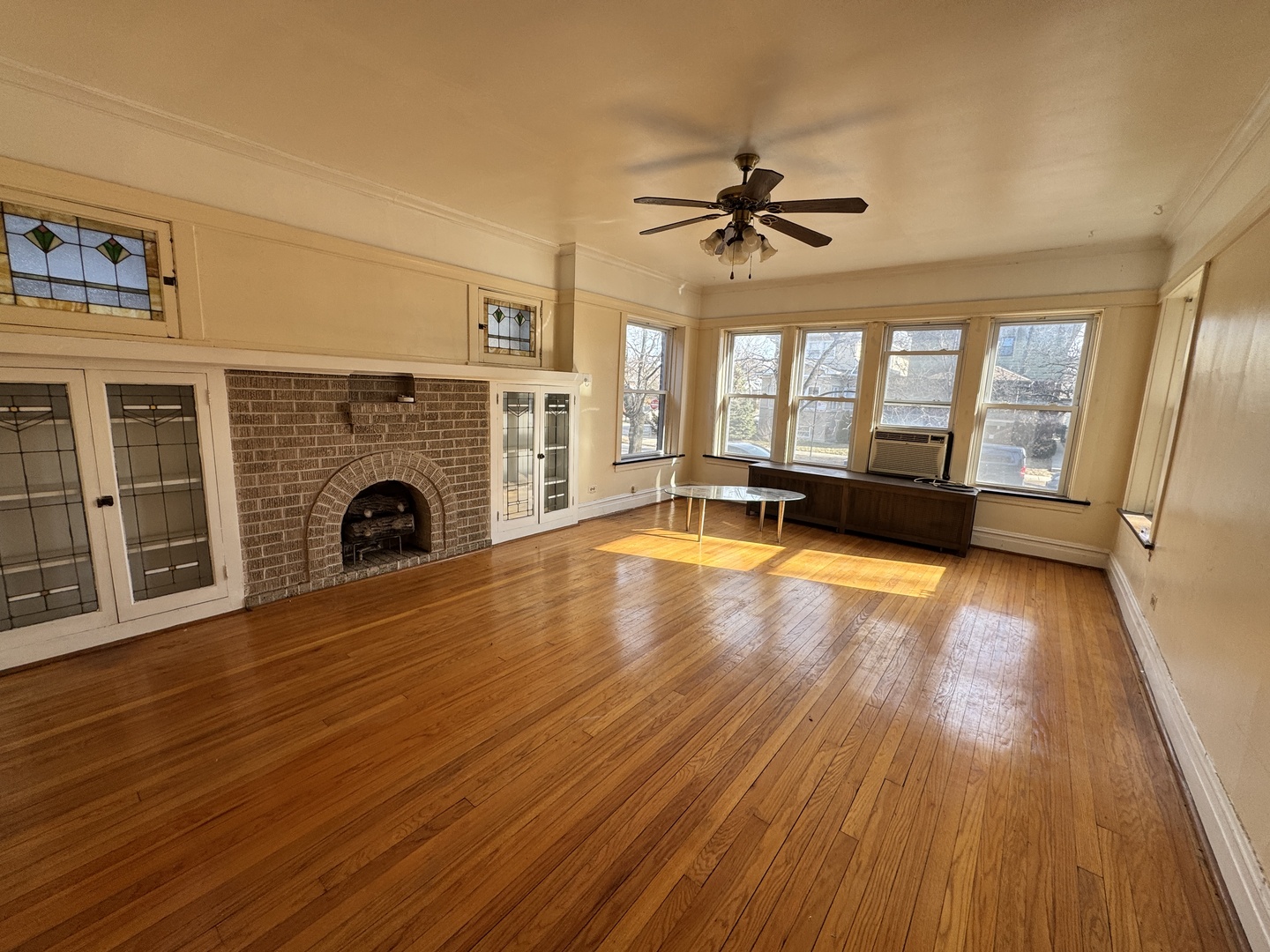 4826 N California Avenue Property Photo 2
