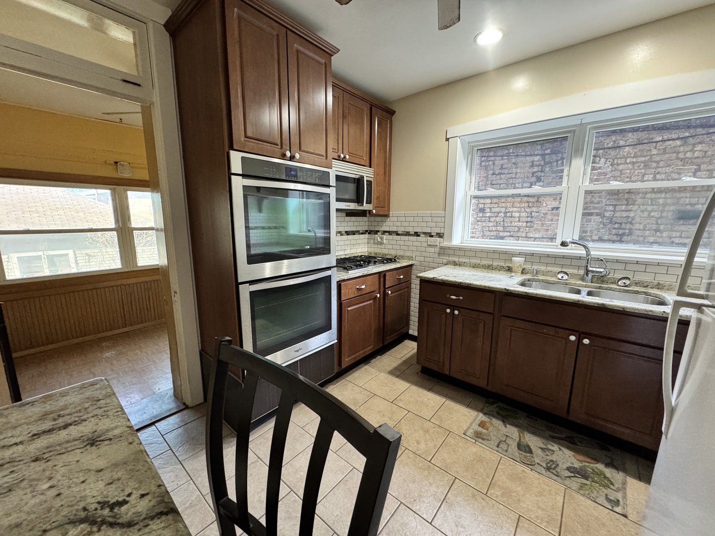 4826 N California Avenue Property Photo 4