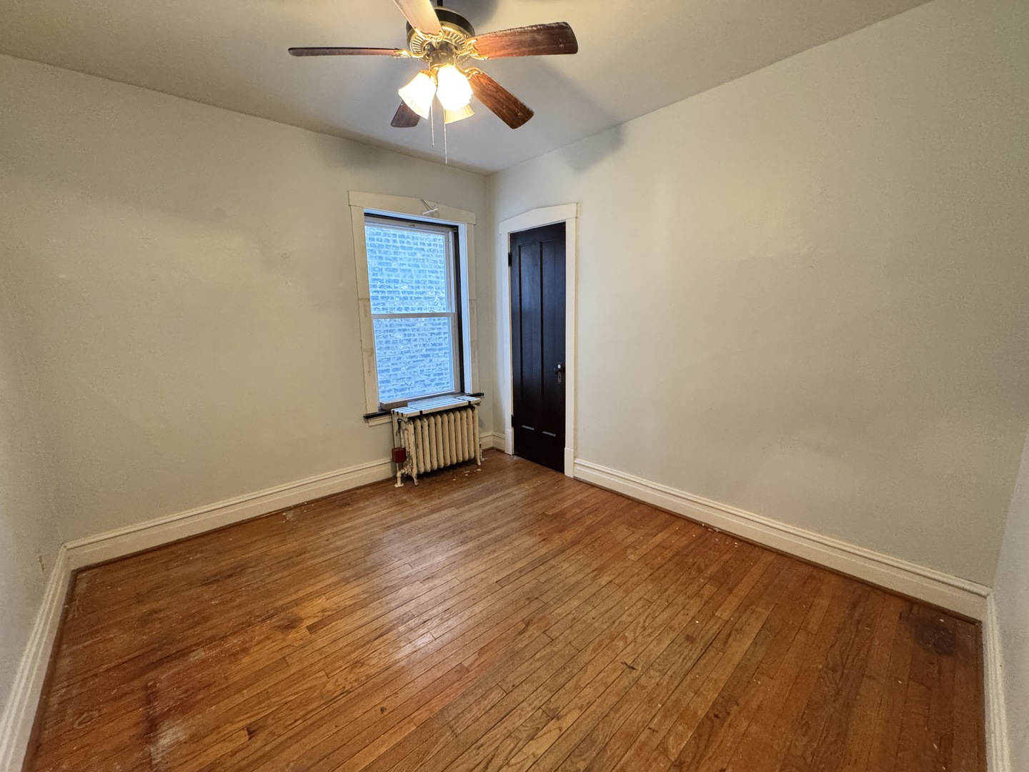4826 N California Avenue Property Photo 10