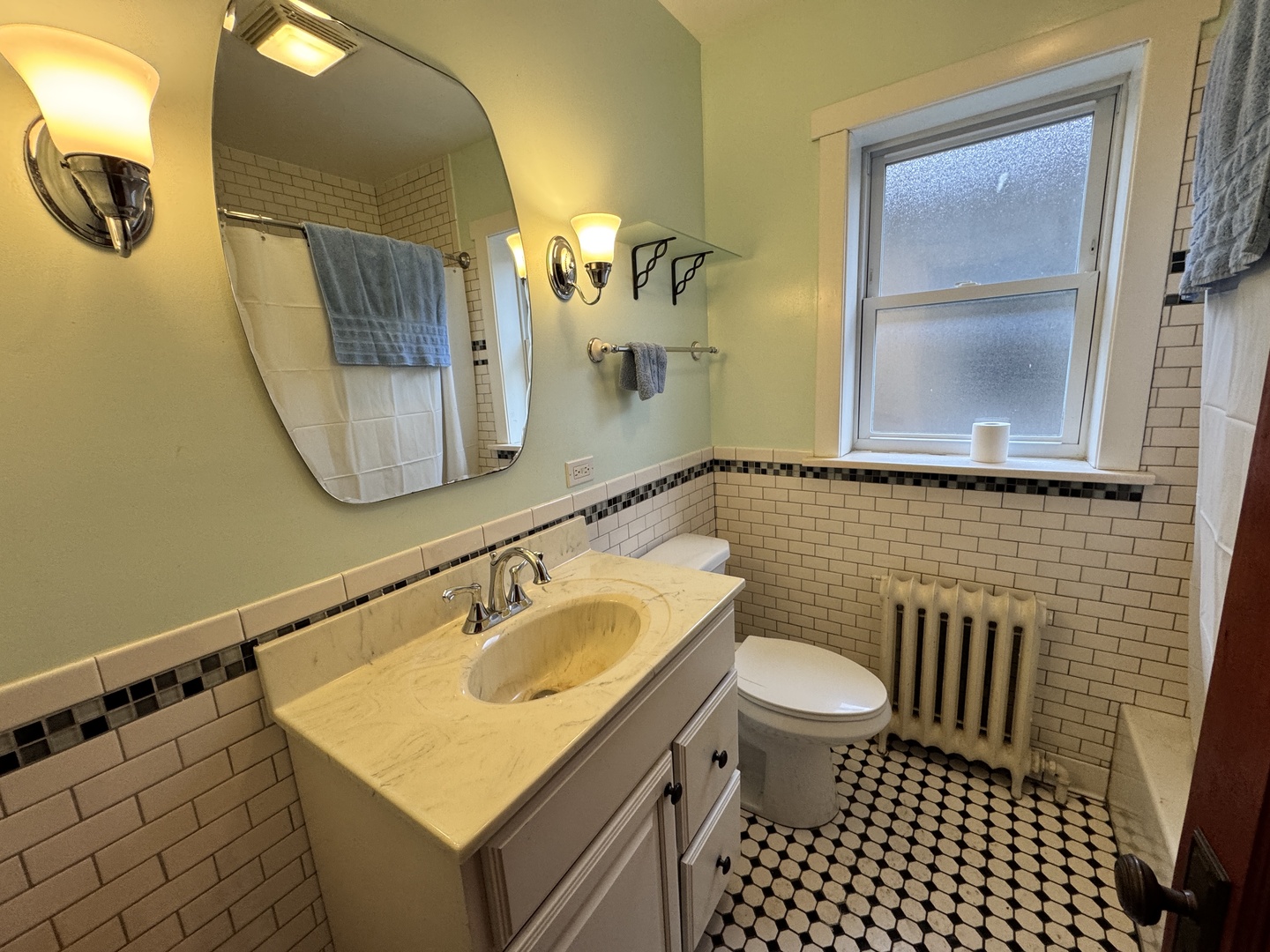 4826 N California Avenue Property Photo 13