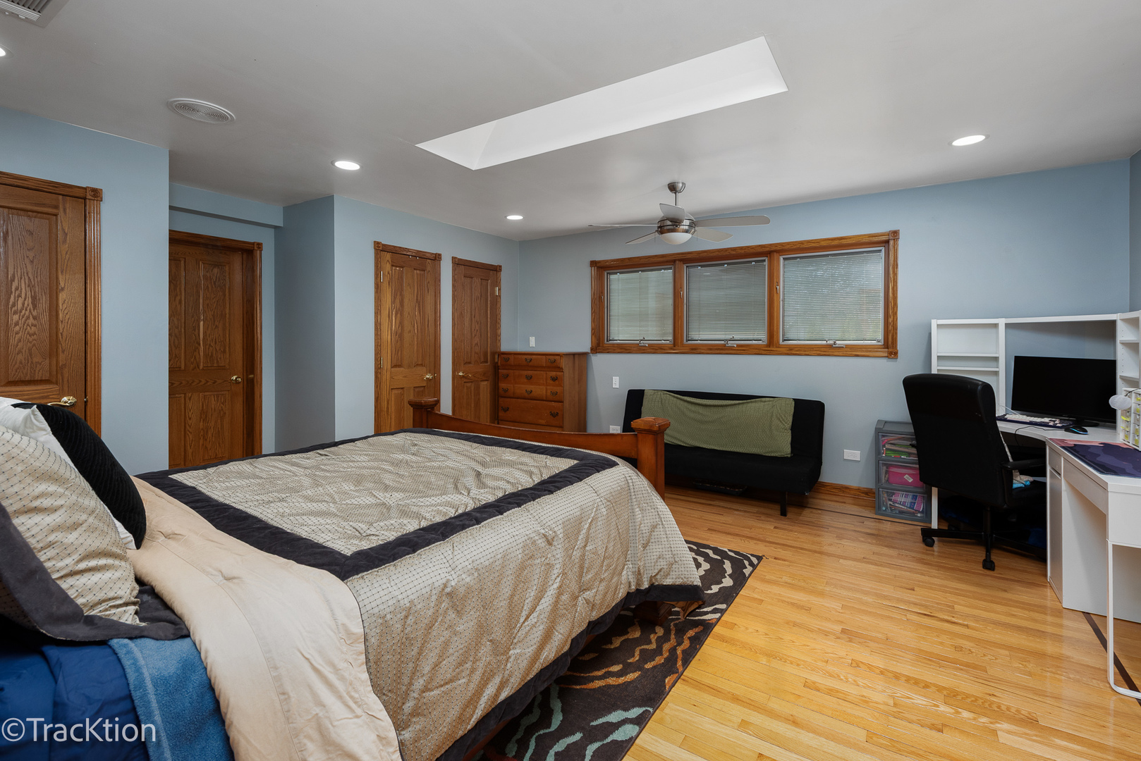 716 W 79th Place Property Photo 19