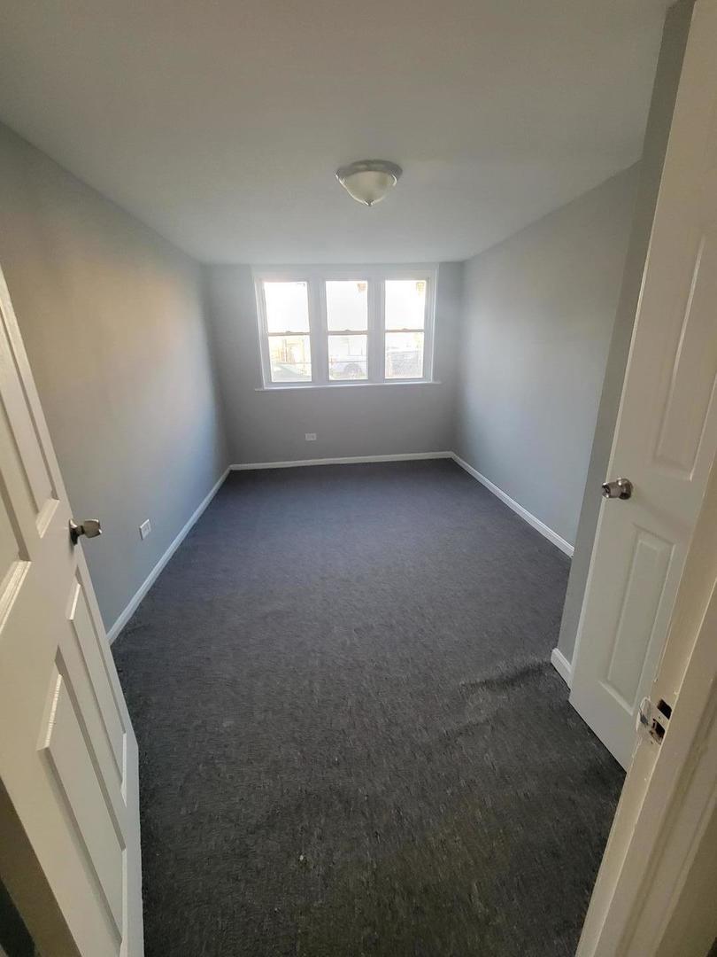 5149 S Marshfield Avenue Property Photo 10