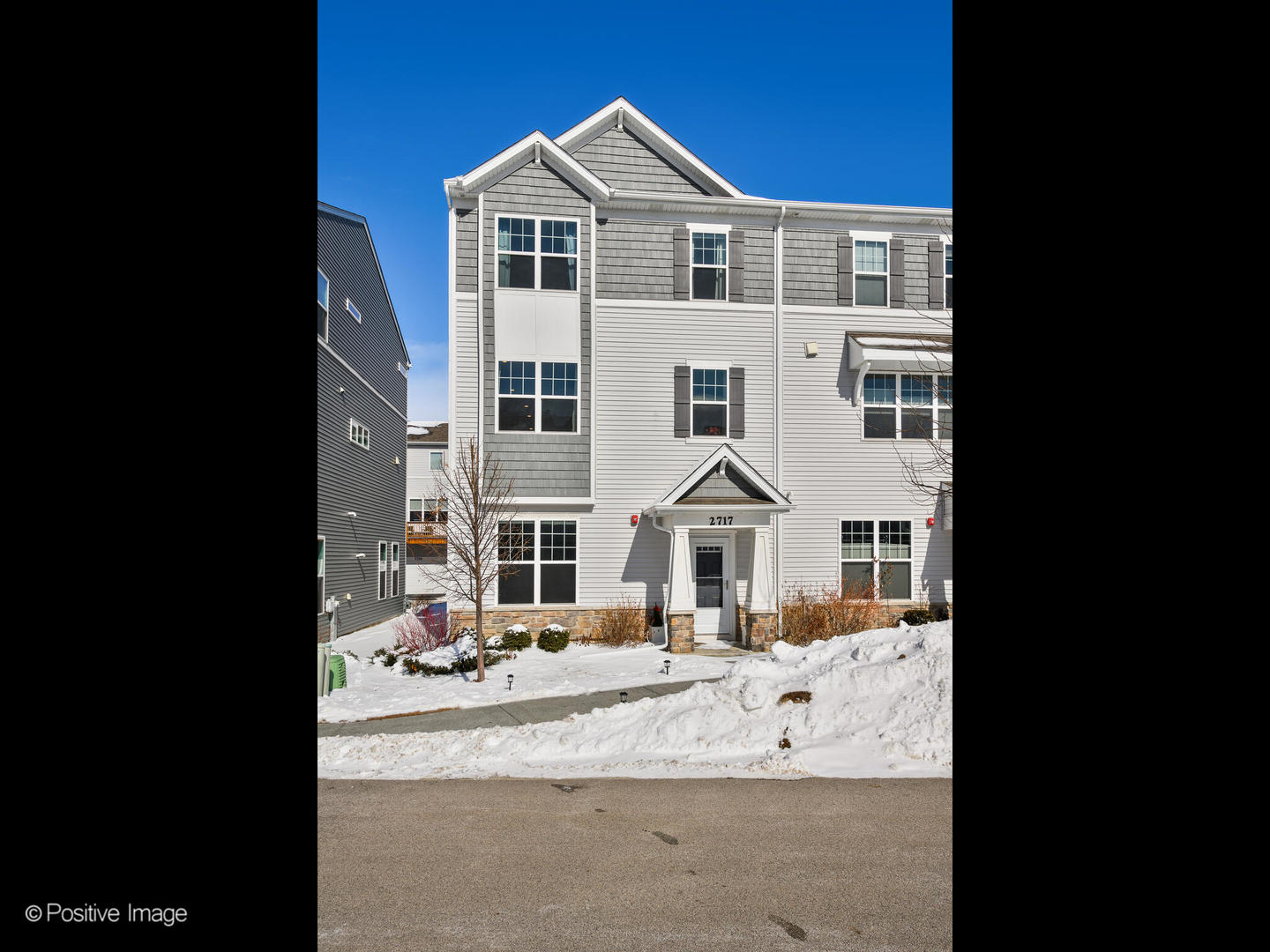 2717 Lily Lane Property Photo