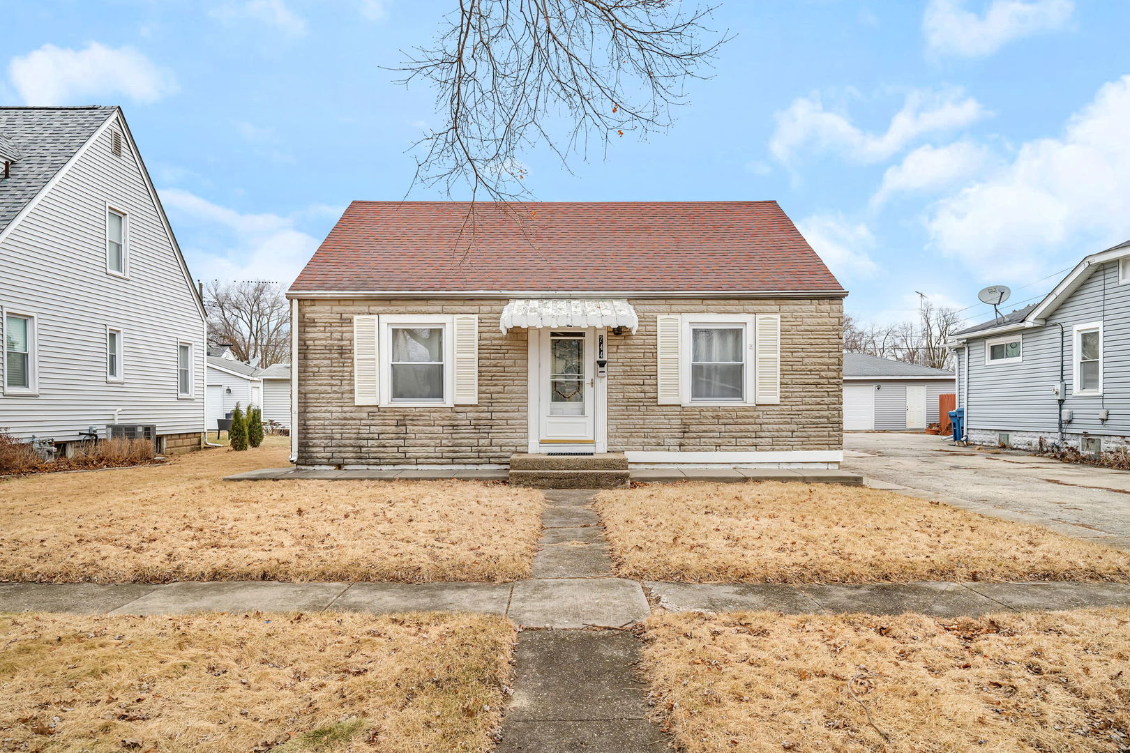 744 1st Avenue Property Photo