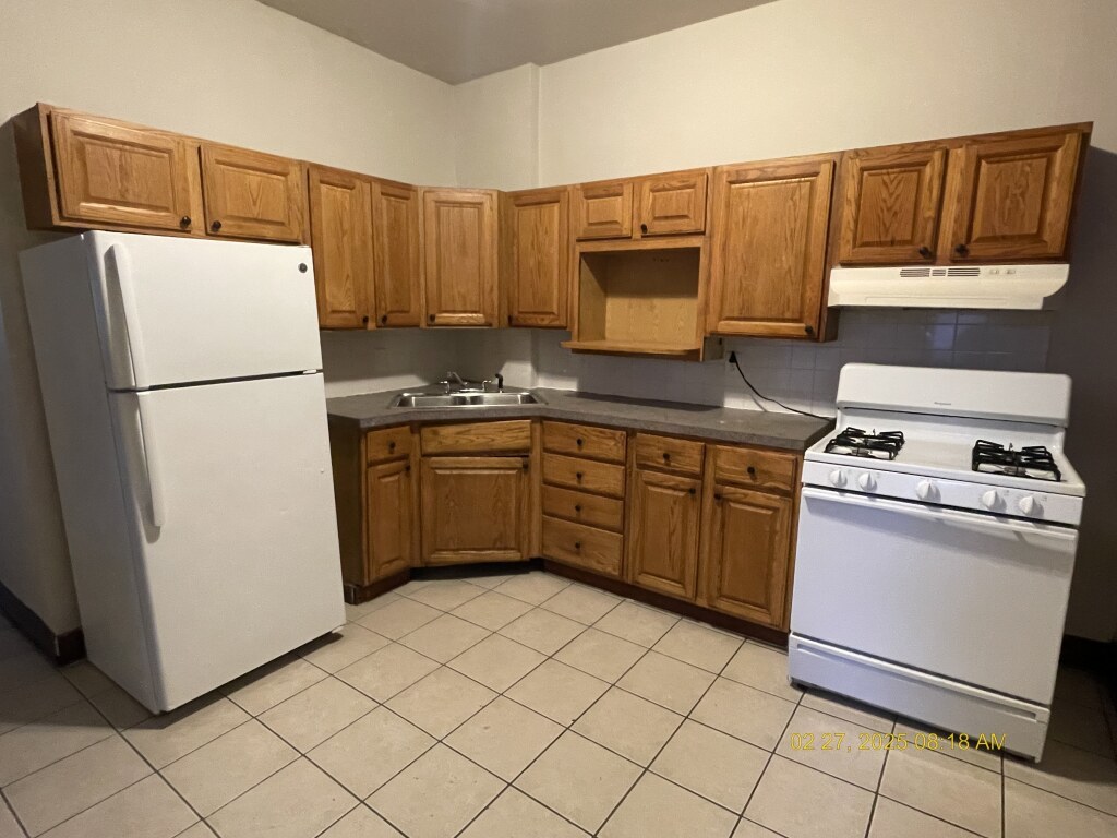 5734 S Ada Street Property Photo 11