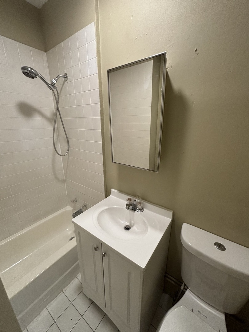 1504 E 74th Place Property Photo 12