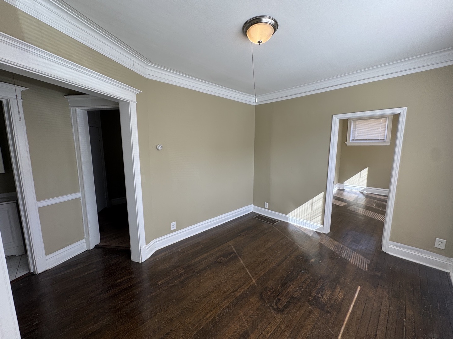 1504 E 74th Place Property Photo 14