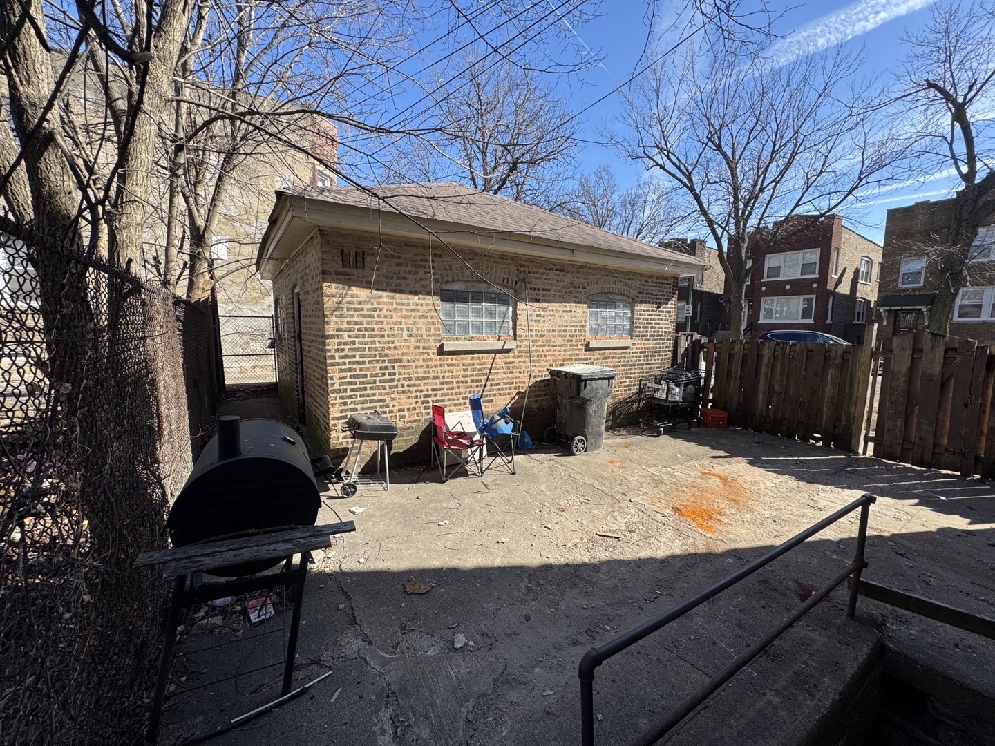 1504 E 74th Place Property Photo 24