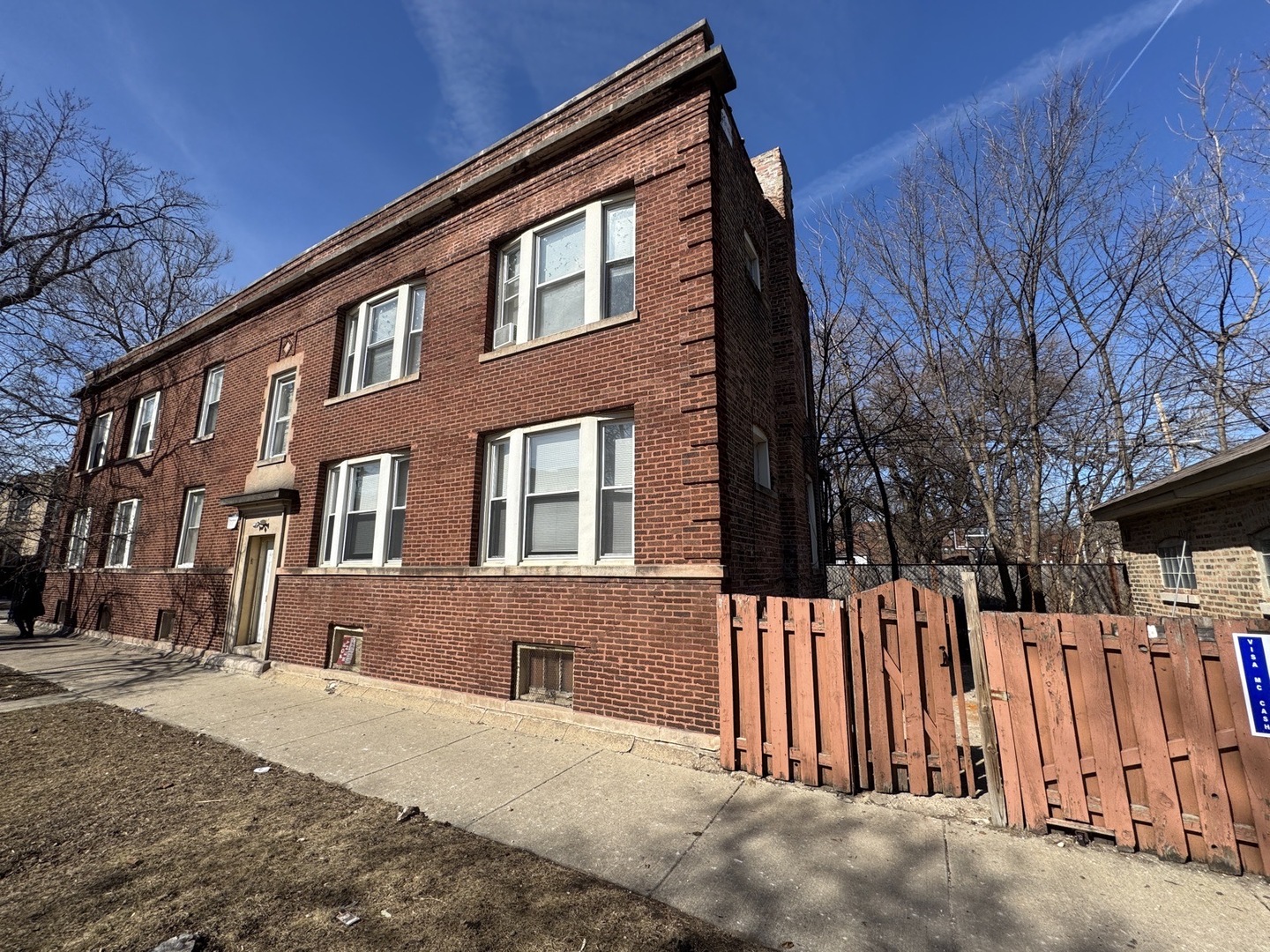 1504 E 74th Place Property Photo 25