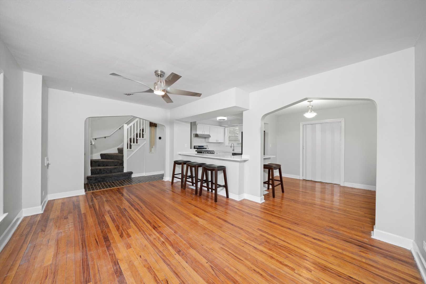3900 Home Avenue Property Photo 2