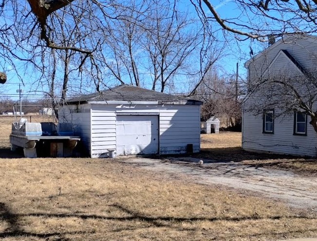 1103 Lotus Drive Property Photo 3