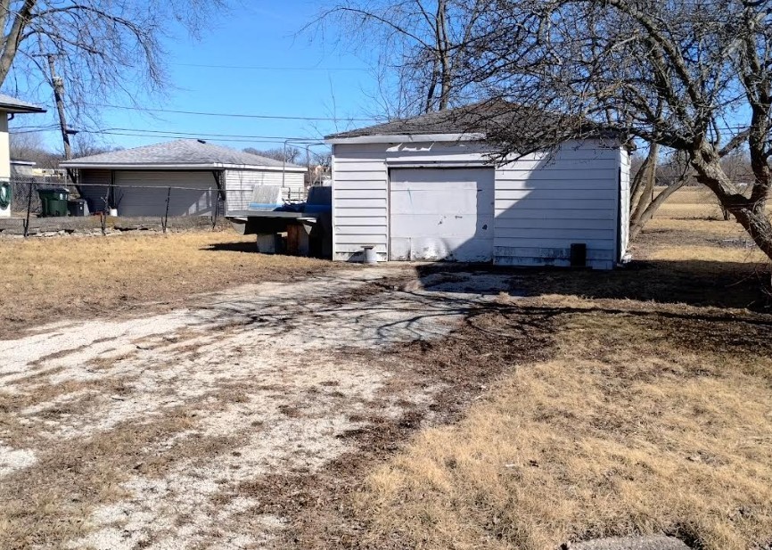 1103 Lotus Drive Property Photo 4
