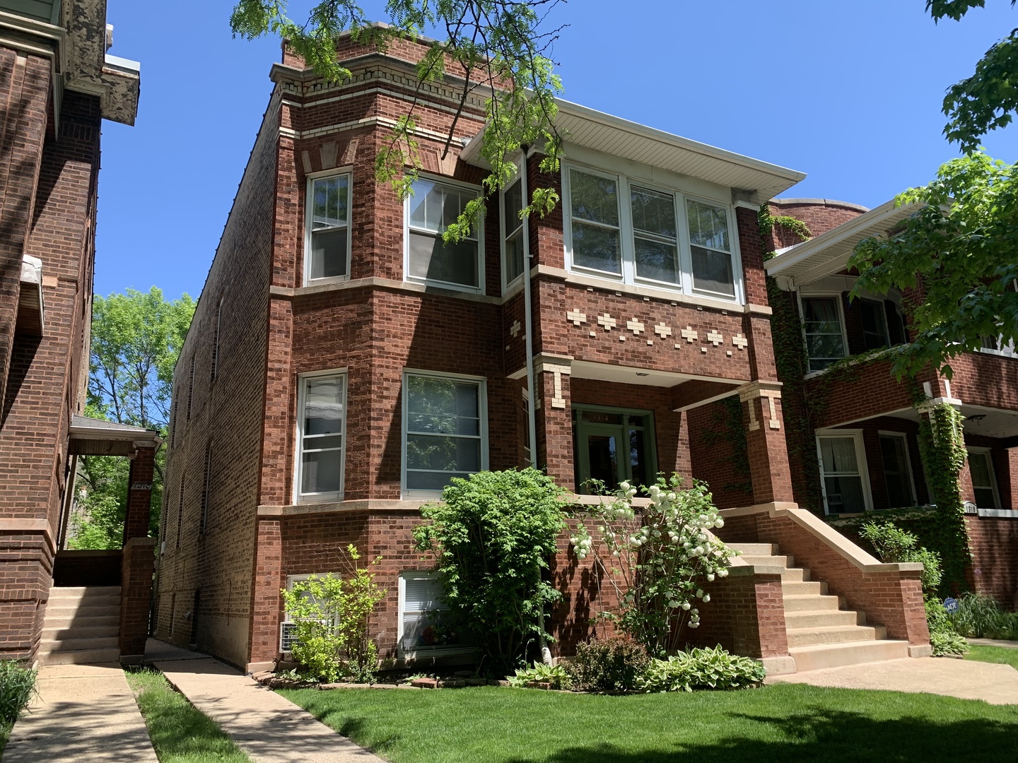 1314 W Rosedale Avenue Property Photo