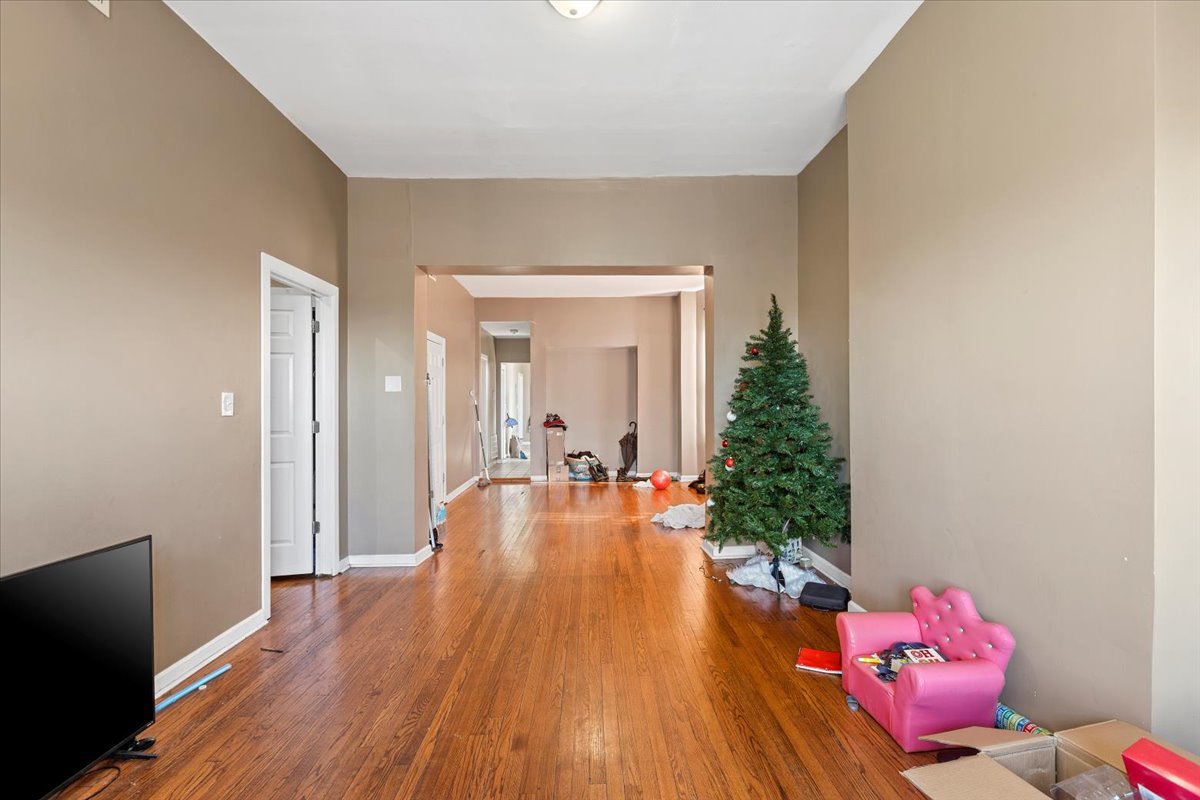 1325 S Sawyer Avenue Property Photo 15
