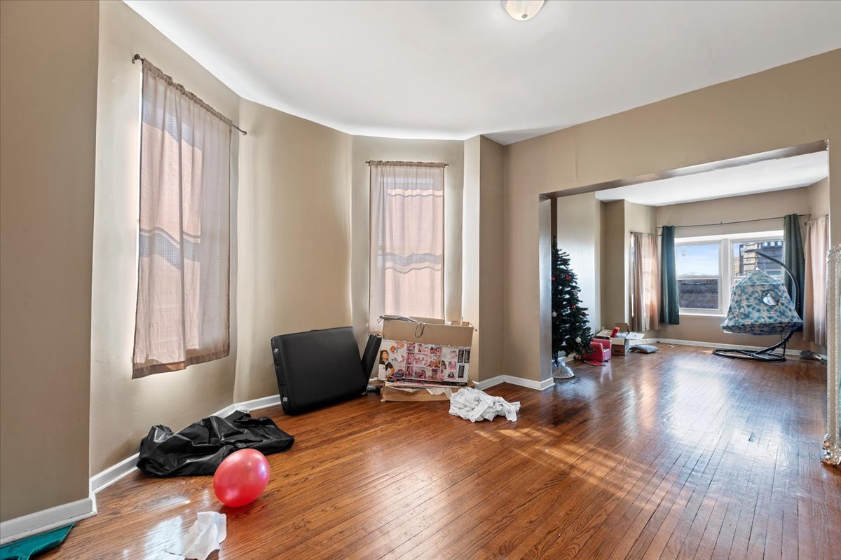 1325 S Sawyer Avenue Property Photo 16
