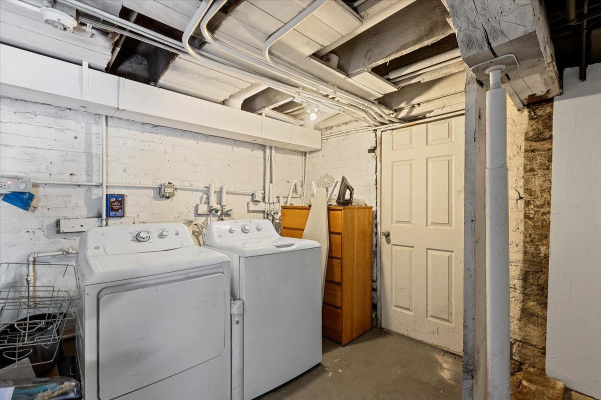 1325 S Sawyer Avenue Property Photo 20