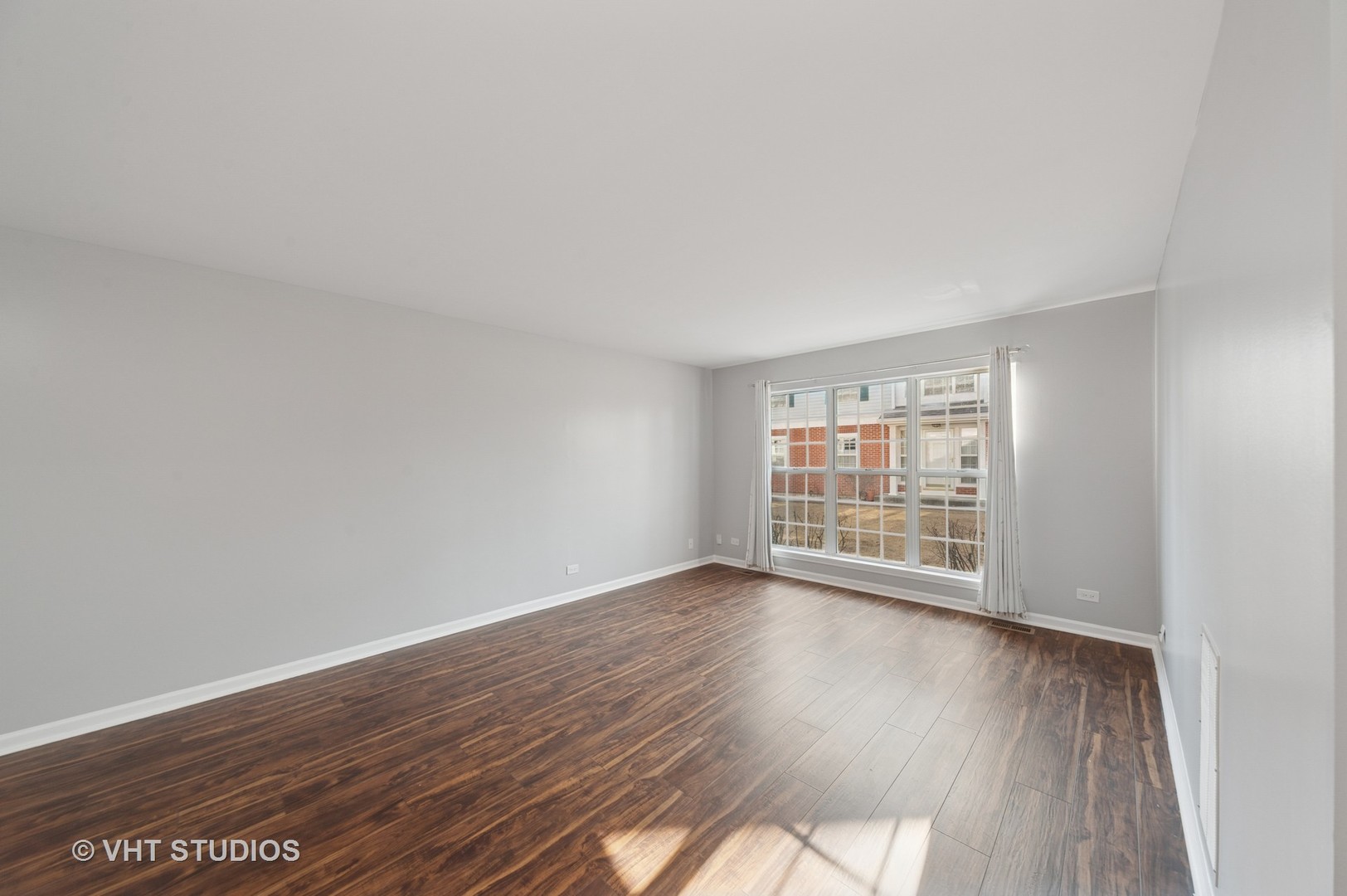 503 Grosse Pointe Circle Property Photo 4