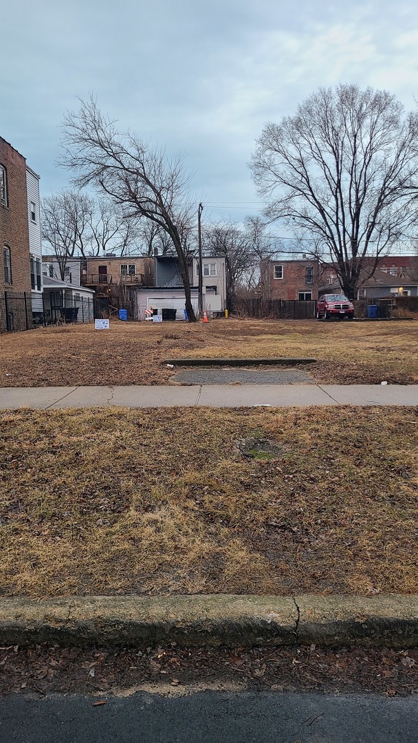 6515 S Rhodes Avenue Property Photo 1