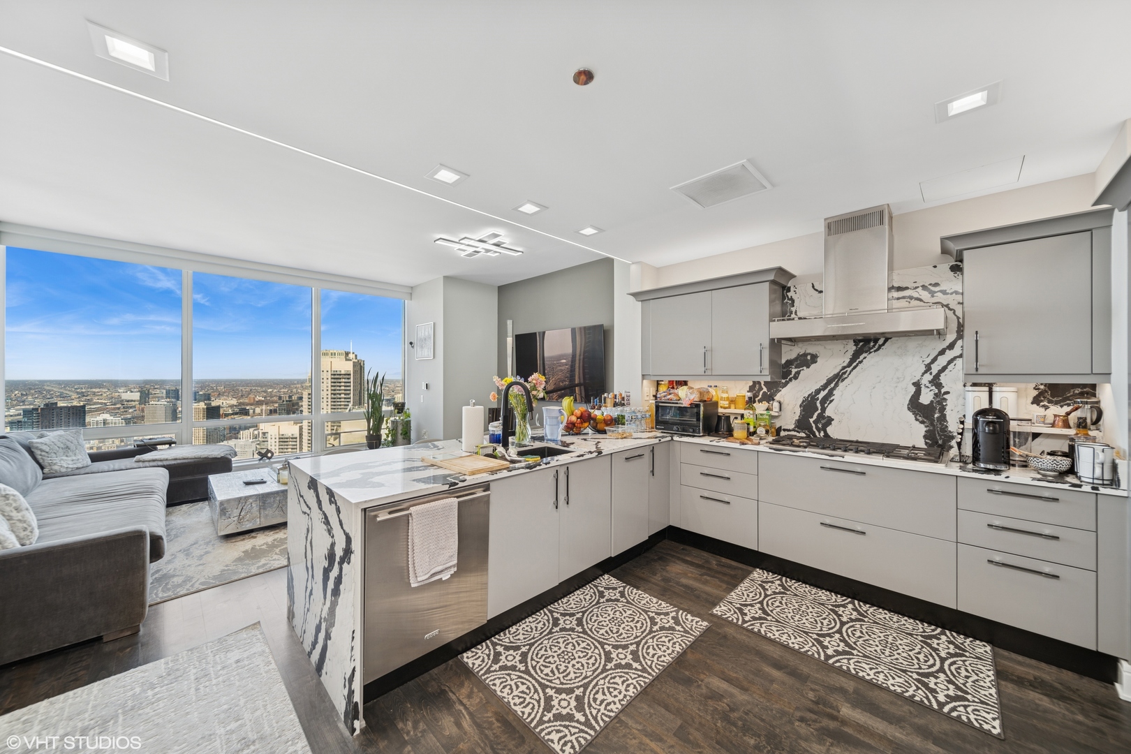 401 N Wabash Avenue 37c Property Photo 4