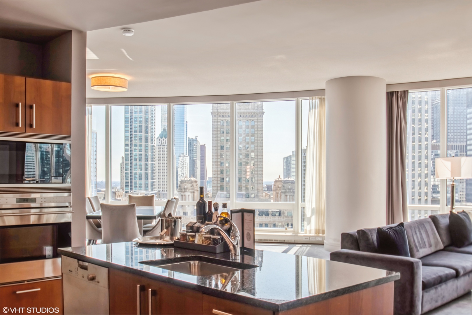 401 N Wabash Avenue 2432 Property Photo 7