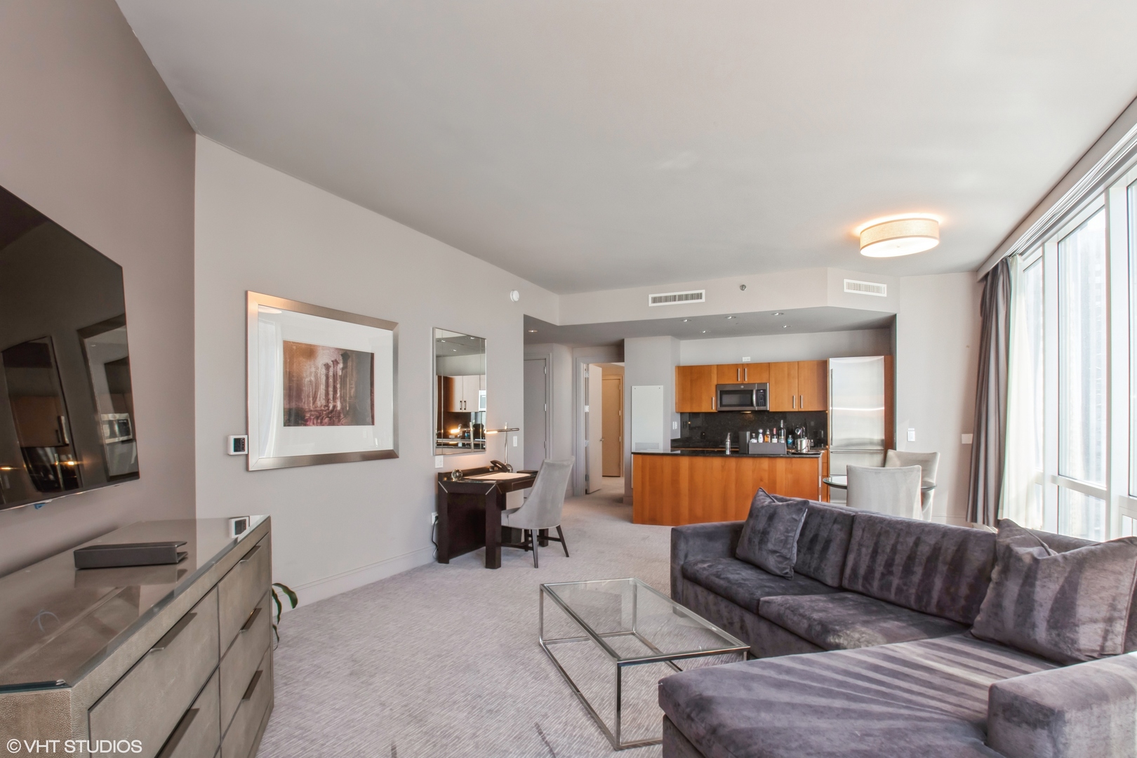401 N Wabash Avenue 2526 Property Photo 5