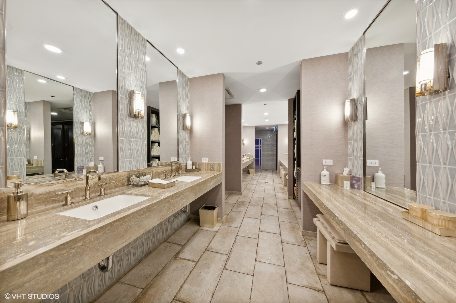 401 N Wabash Avenue 2526 Property Photo 12