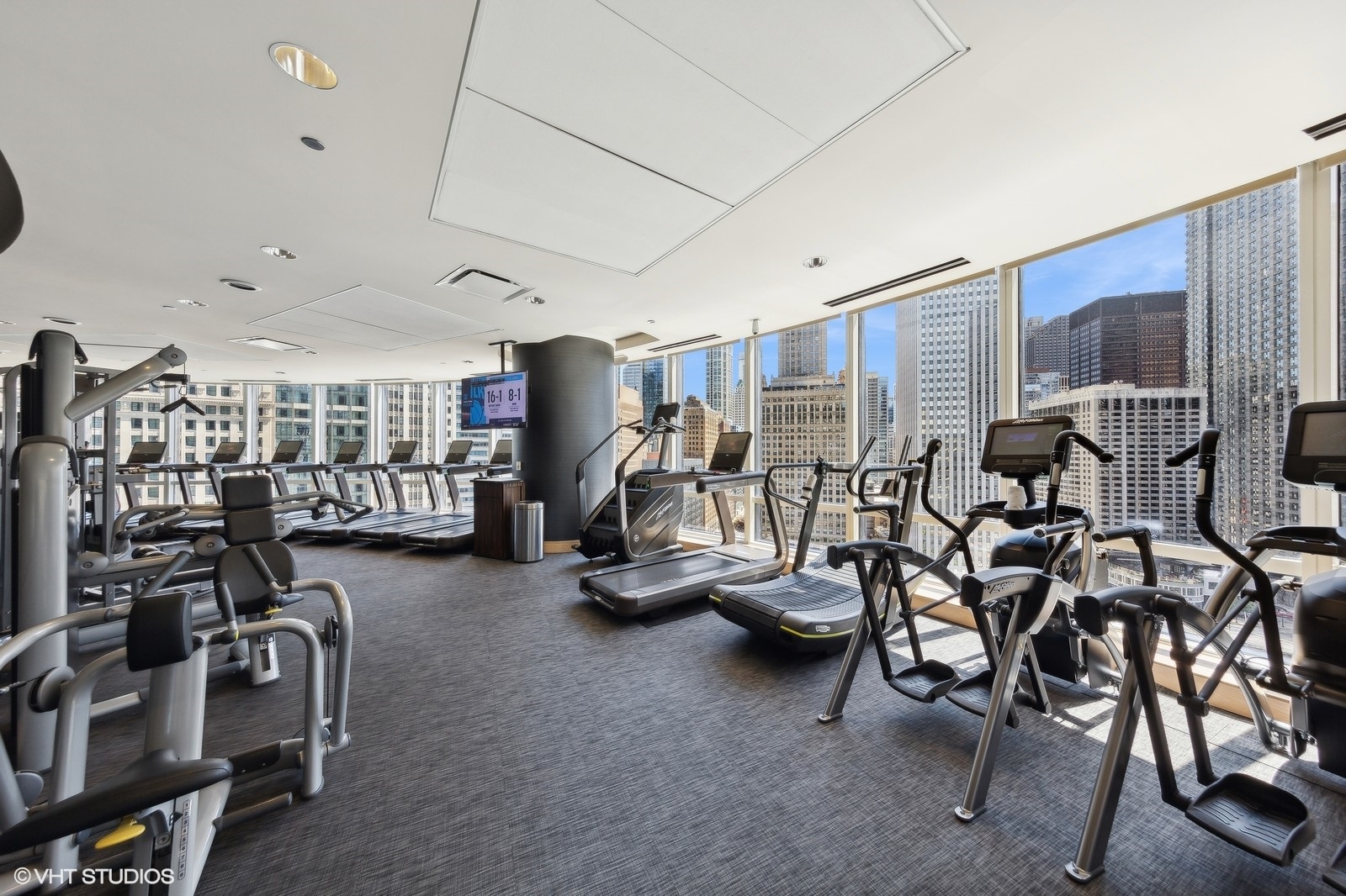 401 N Wabash Avenue 2526 Property Photo 13