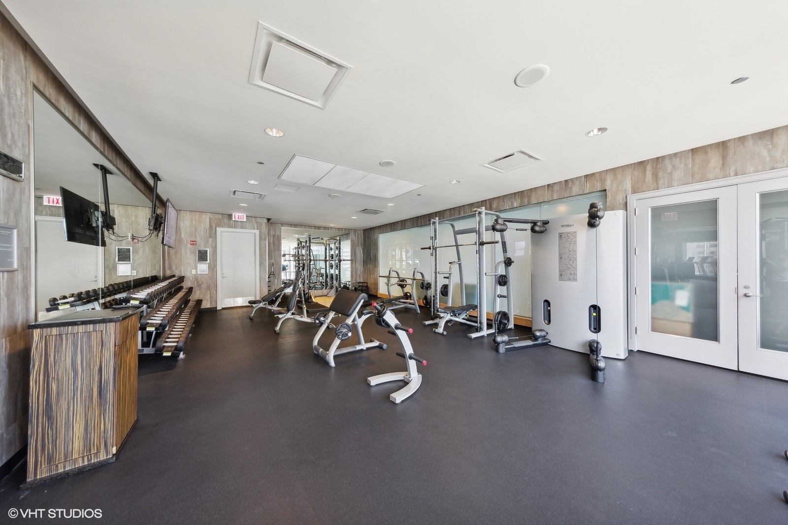 401 N Wabash Avenue 2526 Property Photo 17