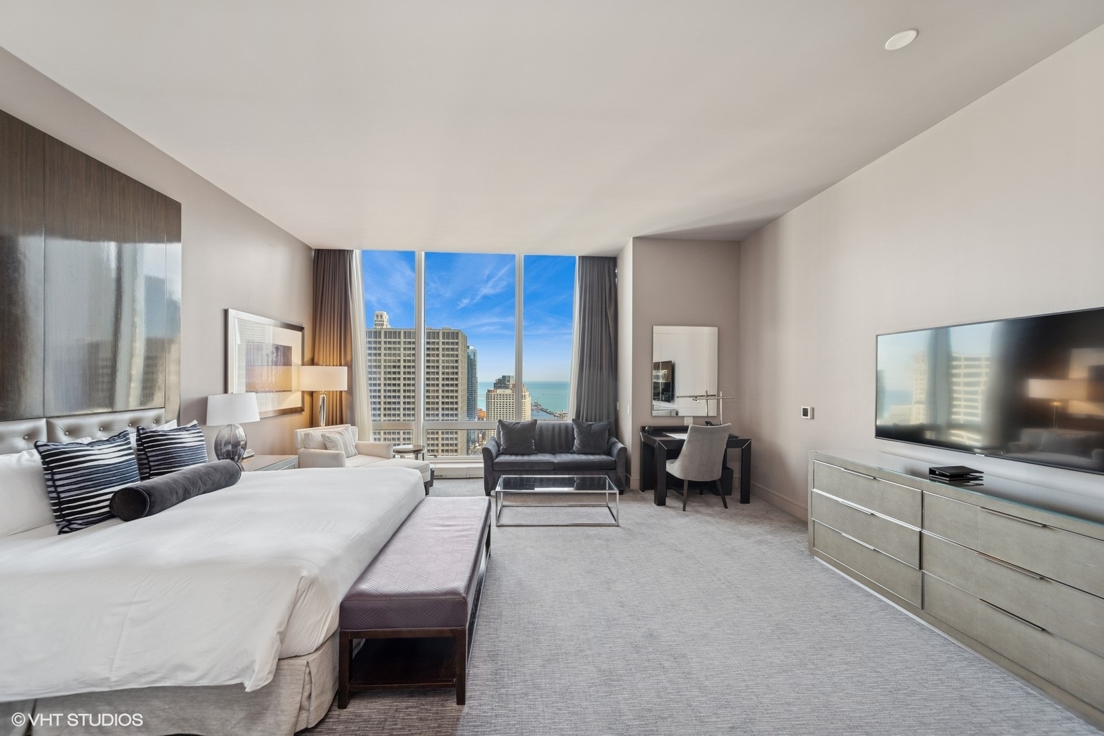 401 N Wabash Avenue 2504 Property Photo 6