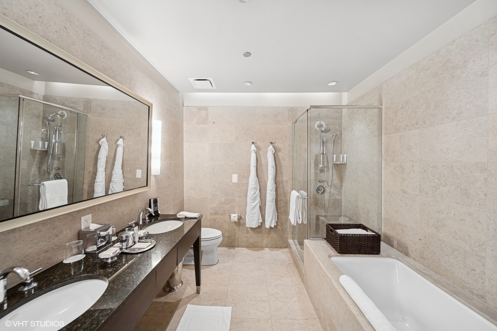 401 N Wabash Avenue 2504 Property Photo 8
