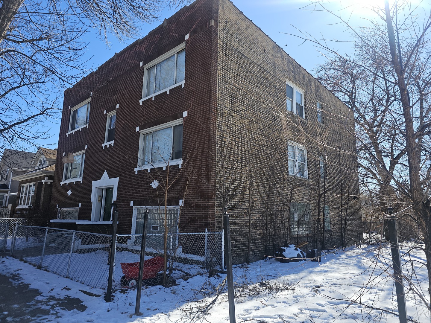 4719 W Superior Street Property Photo 2