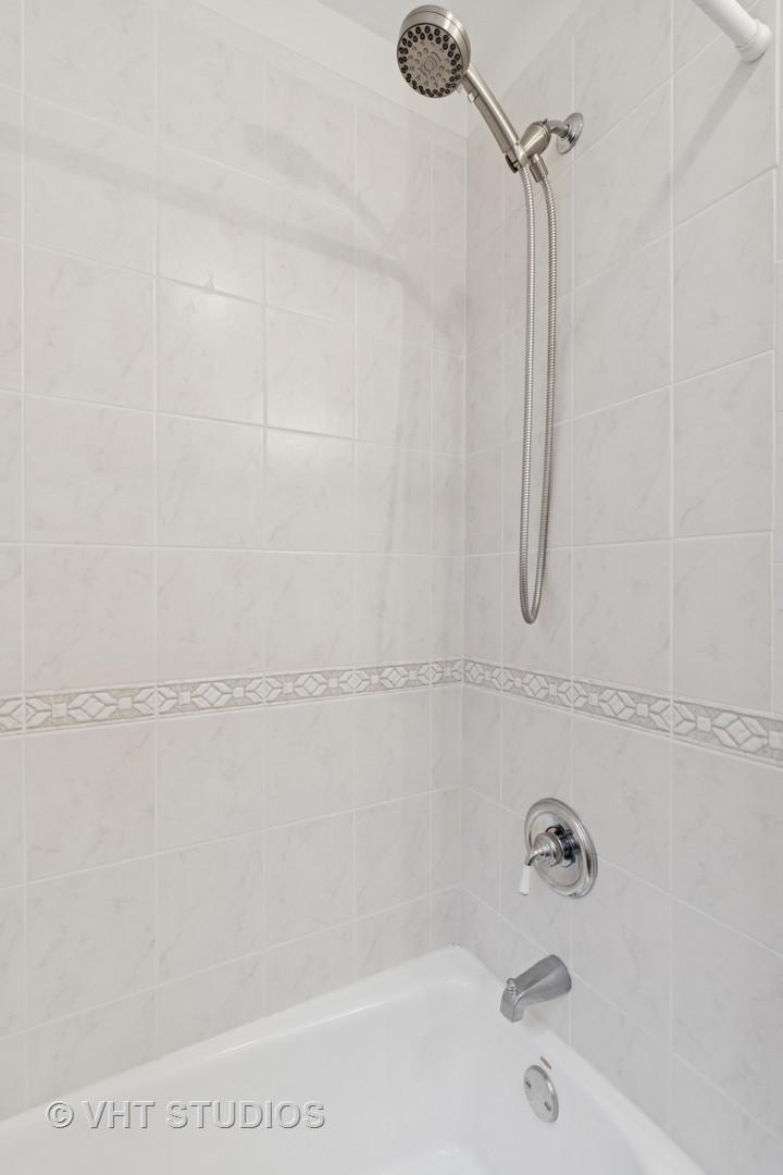 5633 N Kostner Avenue Property Photo 28