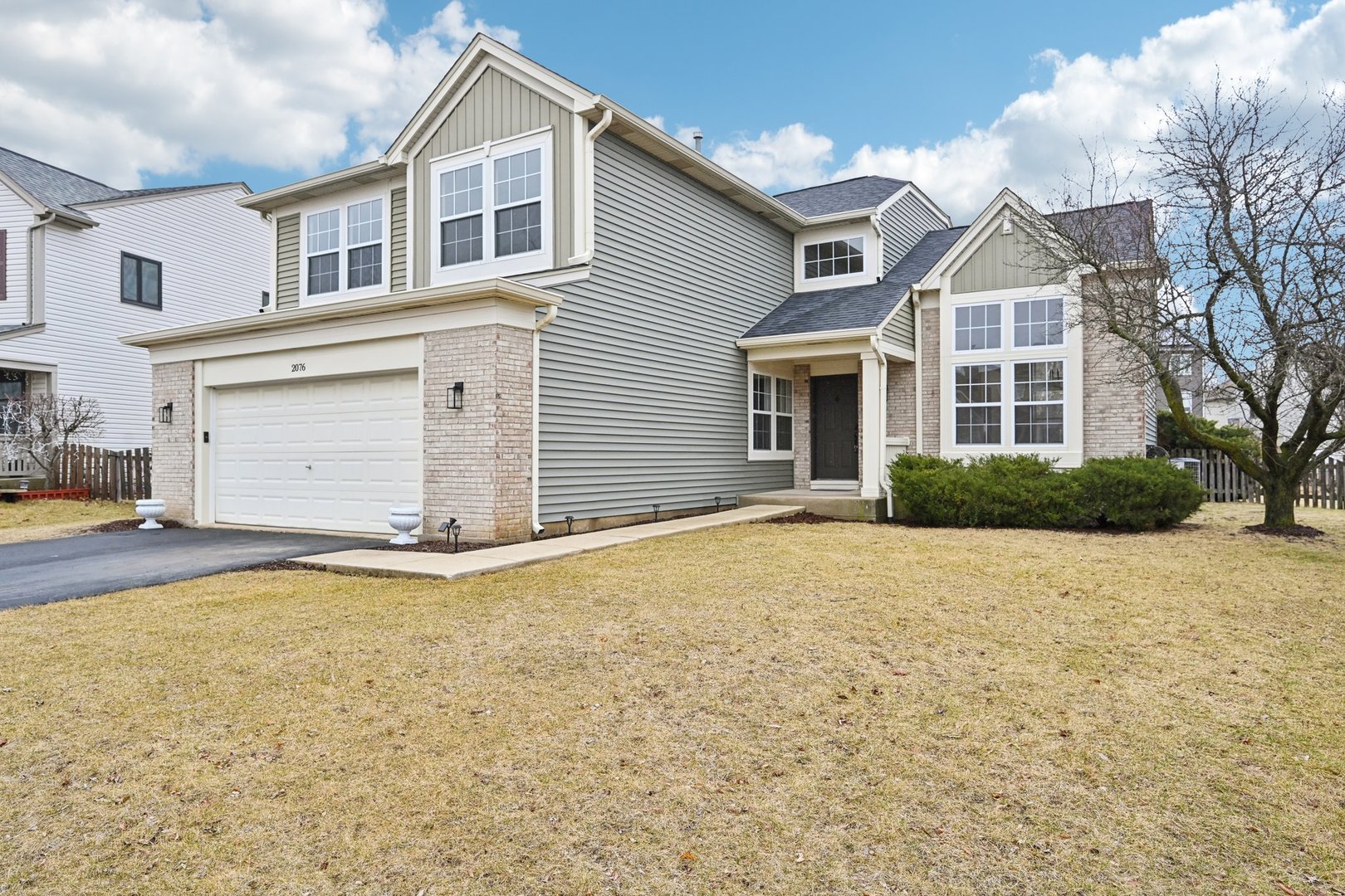 2076 Dunhill Lane Property Photo