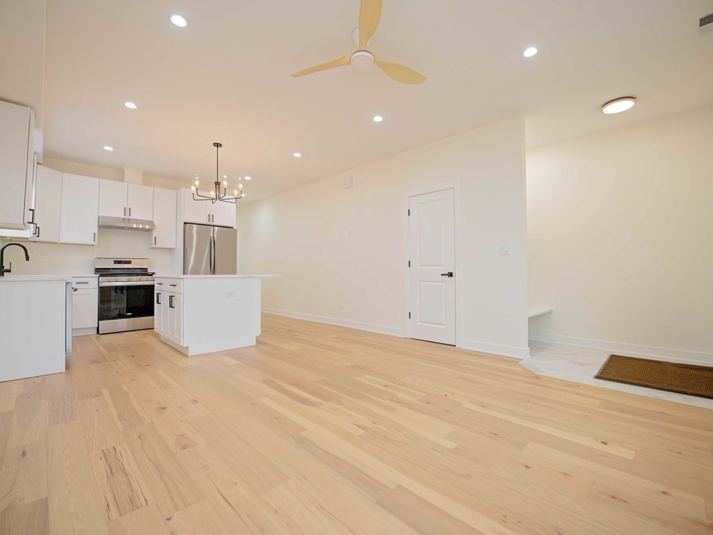 131 N 12th Avenue Property Photo 12