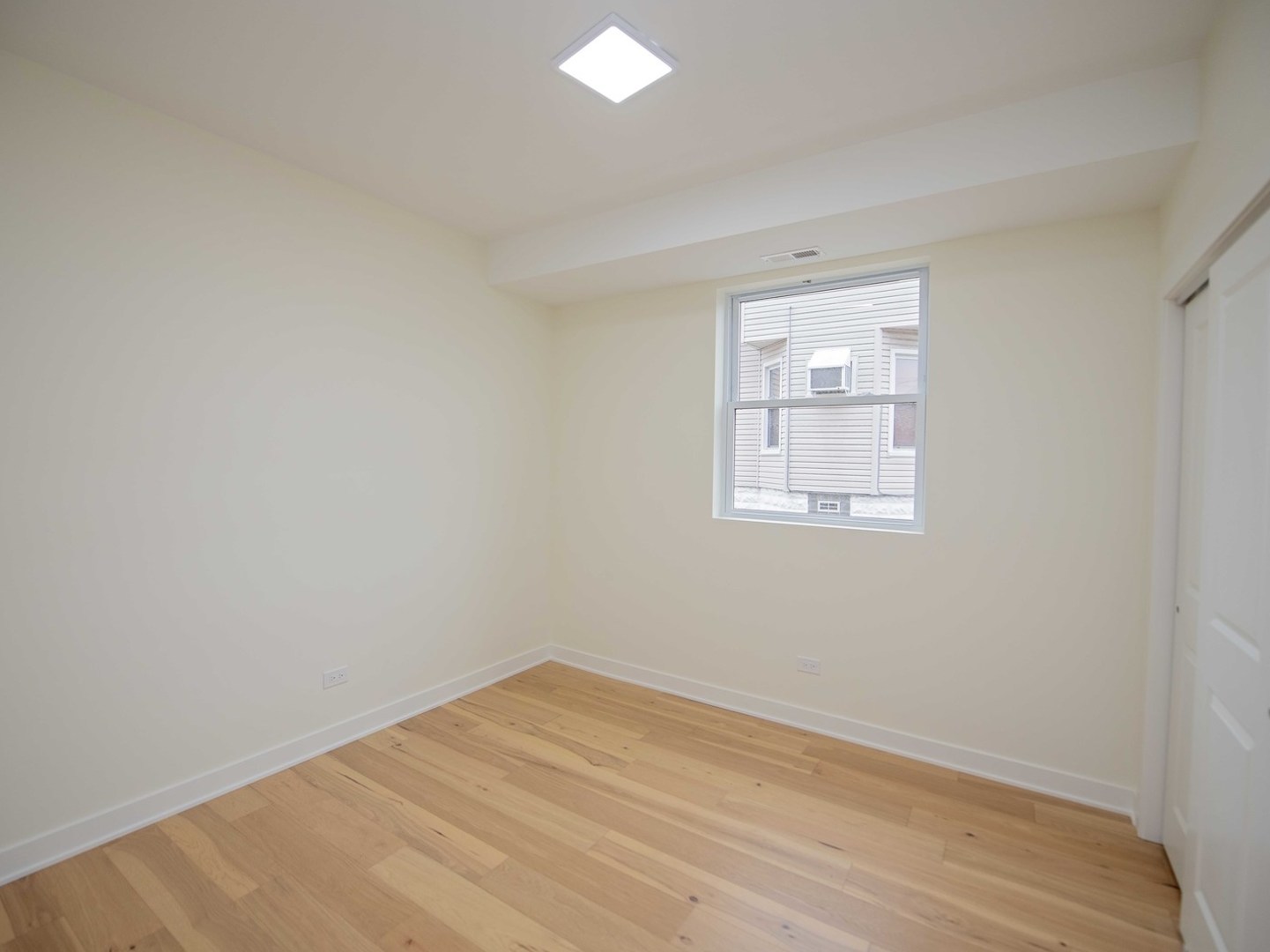 131 N 12th Avenue Property Photo 17