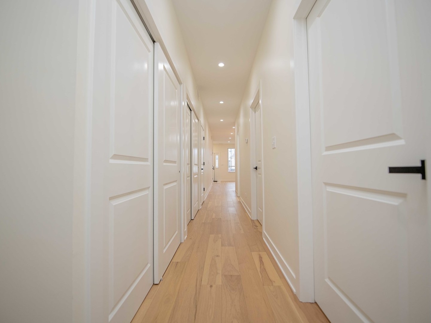 131 N 12th Avenue Property Photo 27