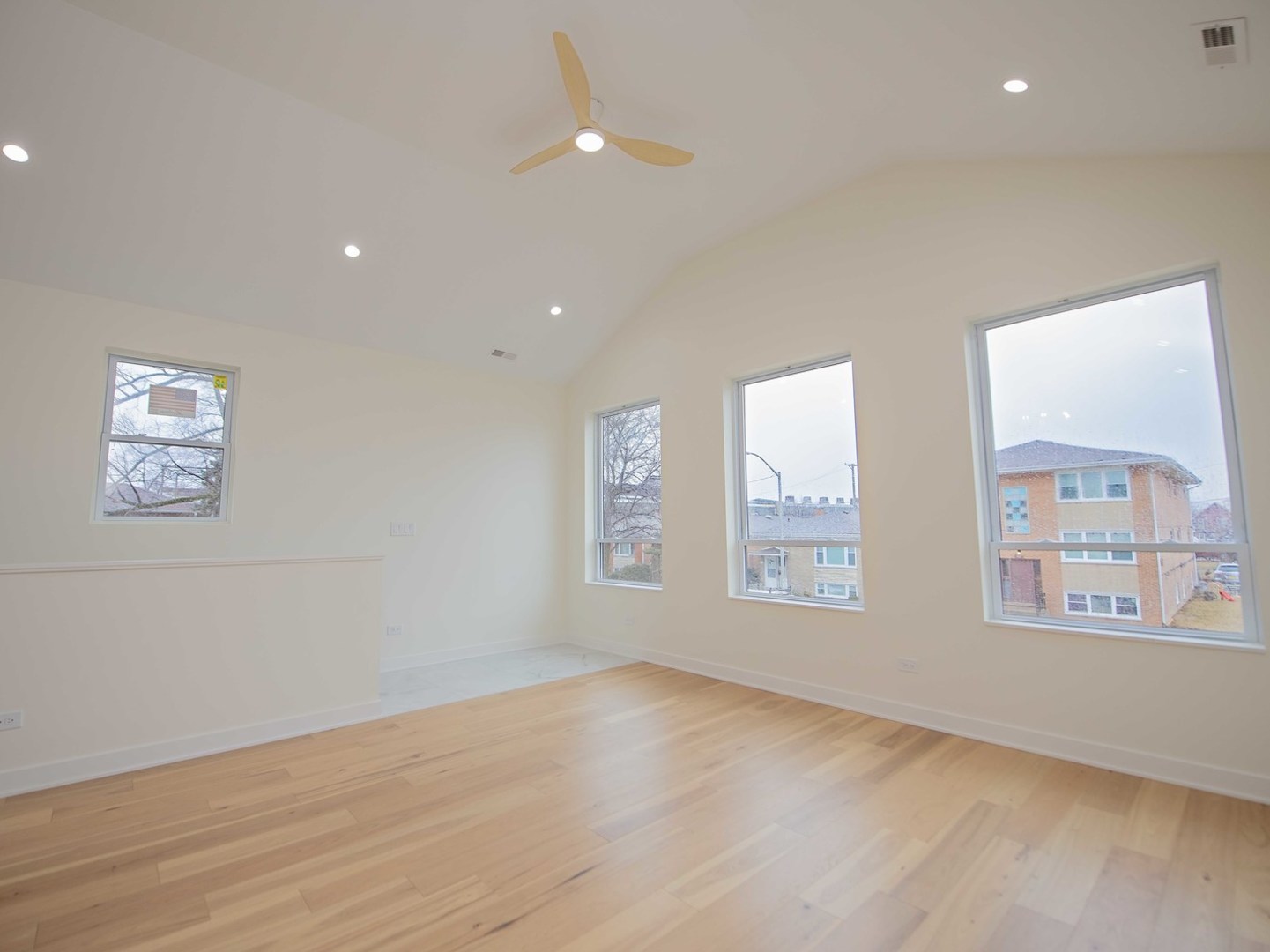 131 N 12th Avenue Property Photo 36