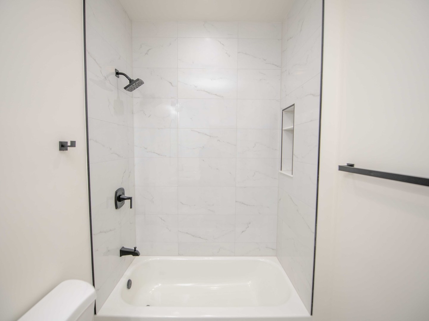 131 N 12th Avenue Property Photo 38