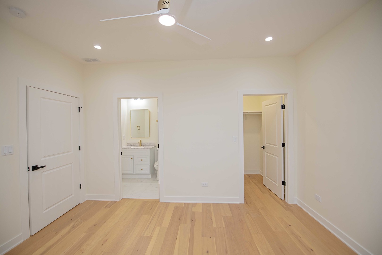 131 N 12th Avenue Property Photo 42