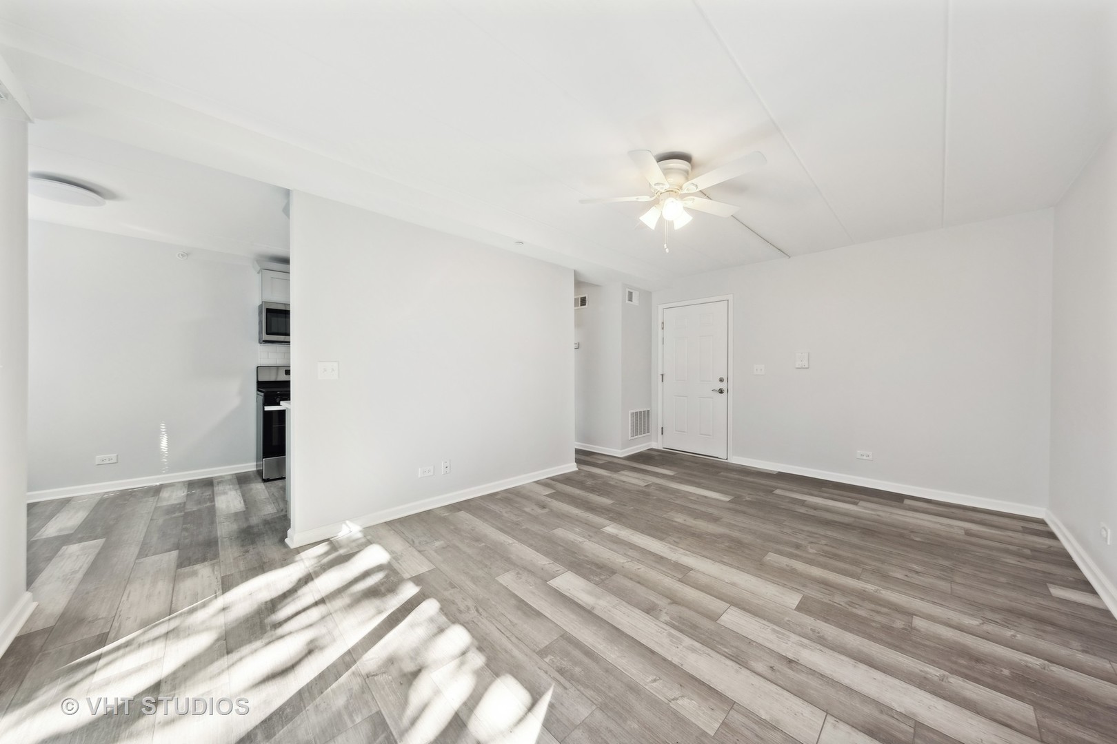 515 N Cass Avenue 1f Property Photo 4