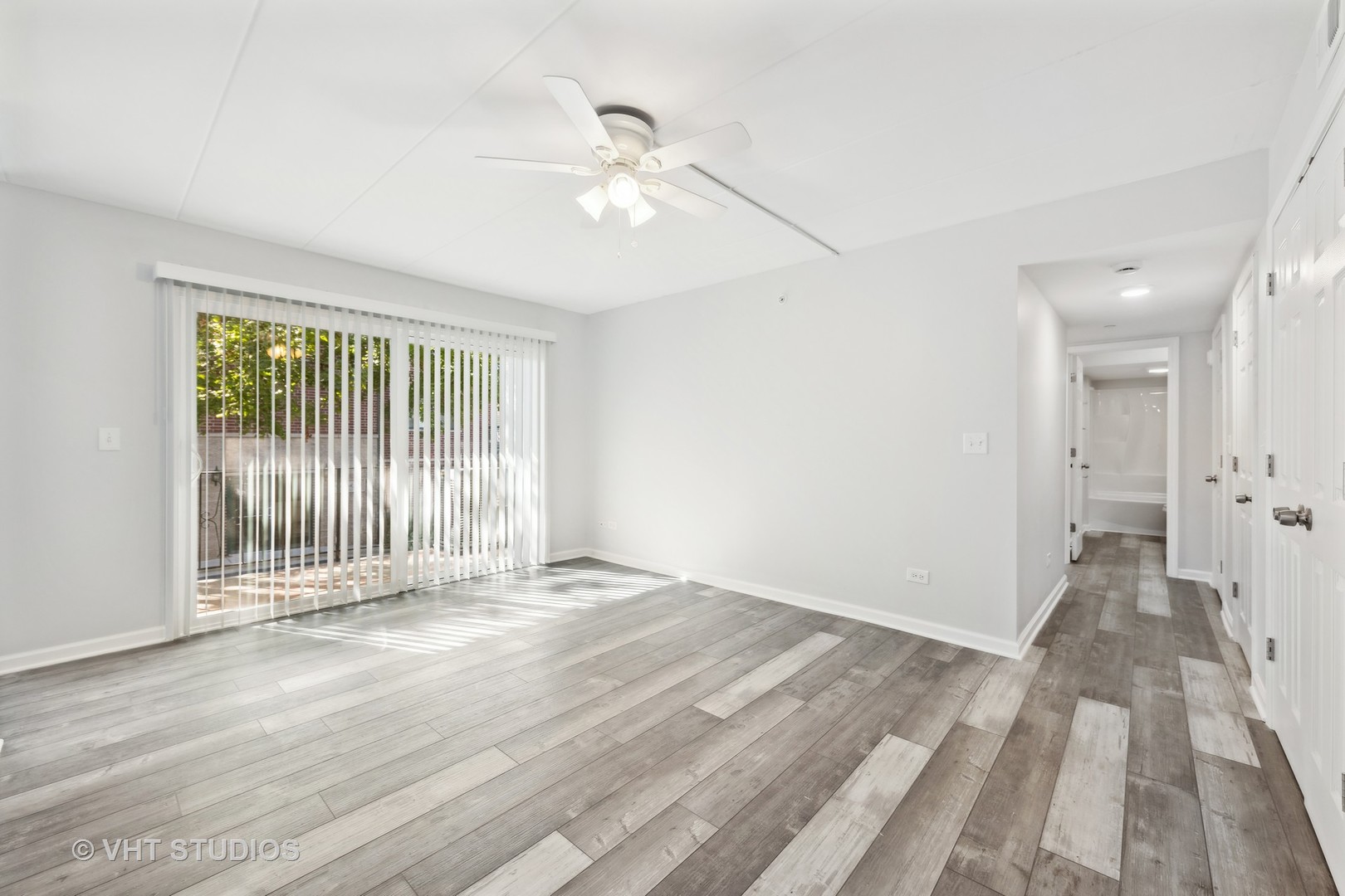 515 N Cass Avenue 1f Property Photo 12