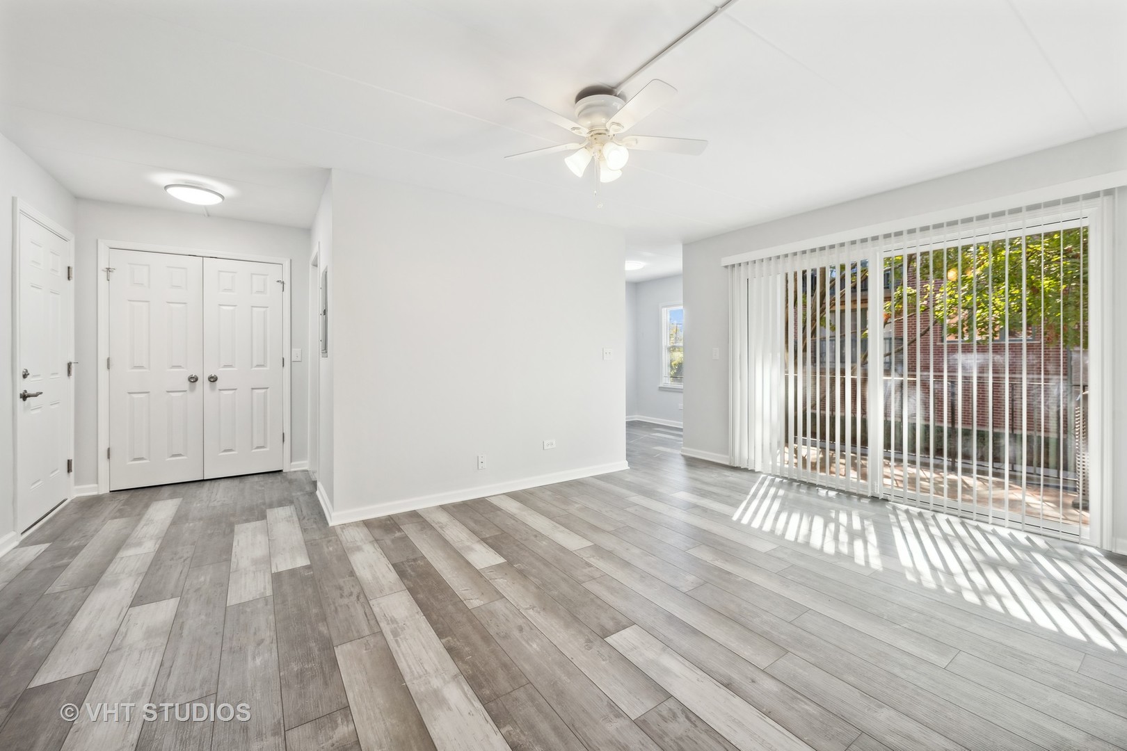 515 N Cass Avenue 1f Property Photo 13