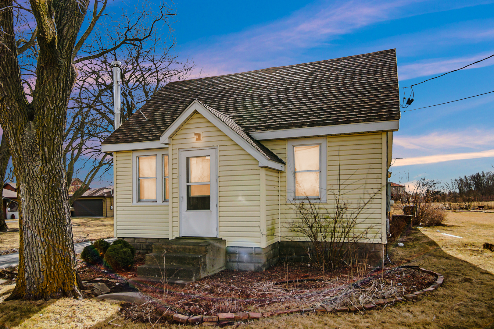 2223 Glenwood-lansing Rd Property Photo