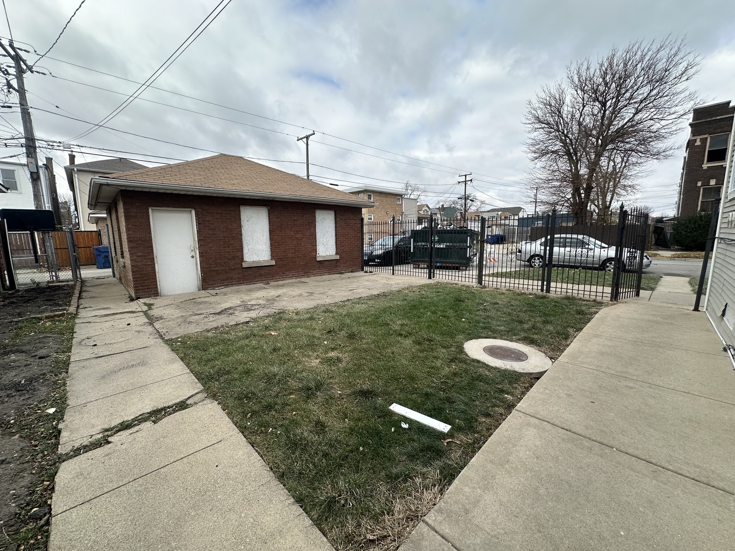 1900 S 48th Court Property Photo 13