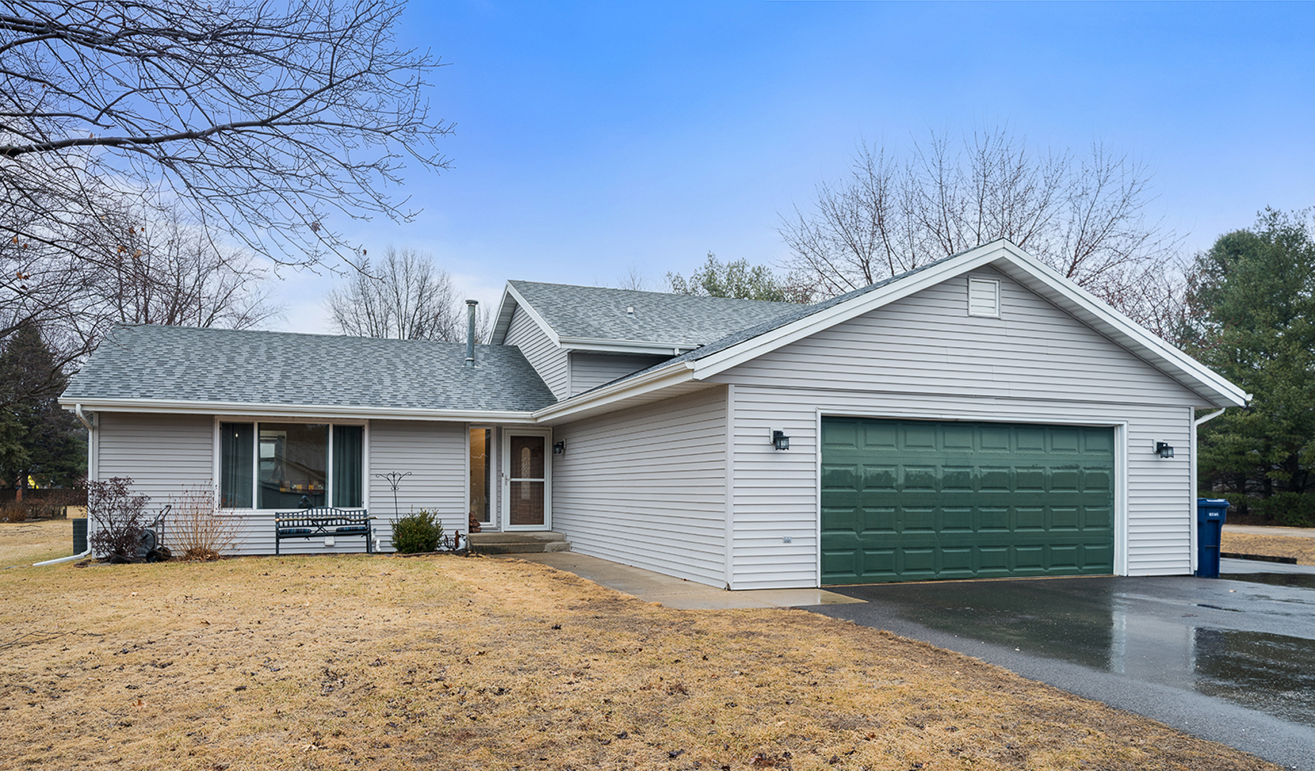 12715 Waltham Close Property Photo