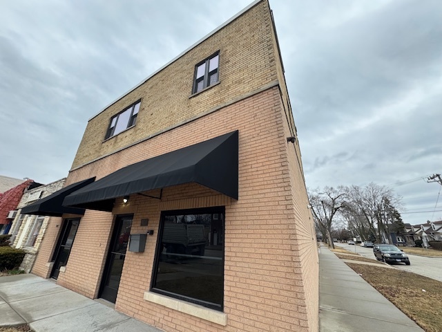 9300 Ogden Avenue Property Photo 2